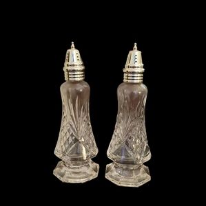Godinger Dublin Crystal Salt and Pepper Shakers.